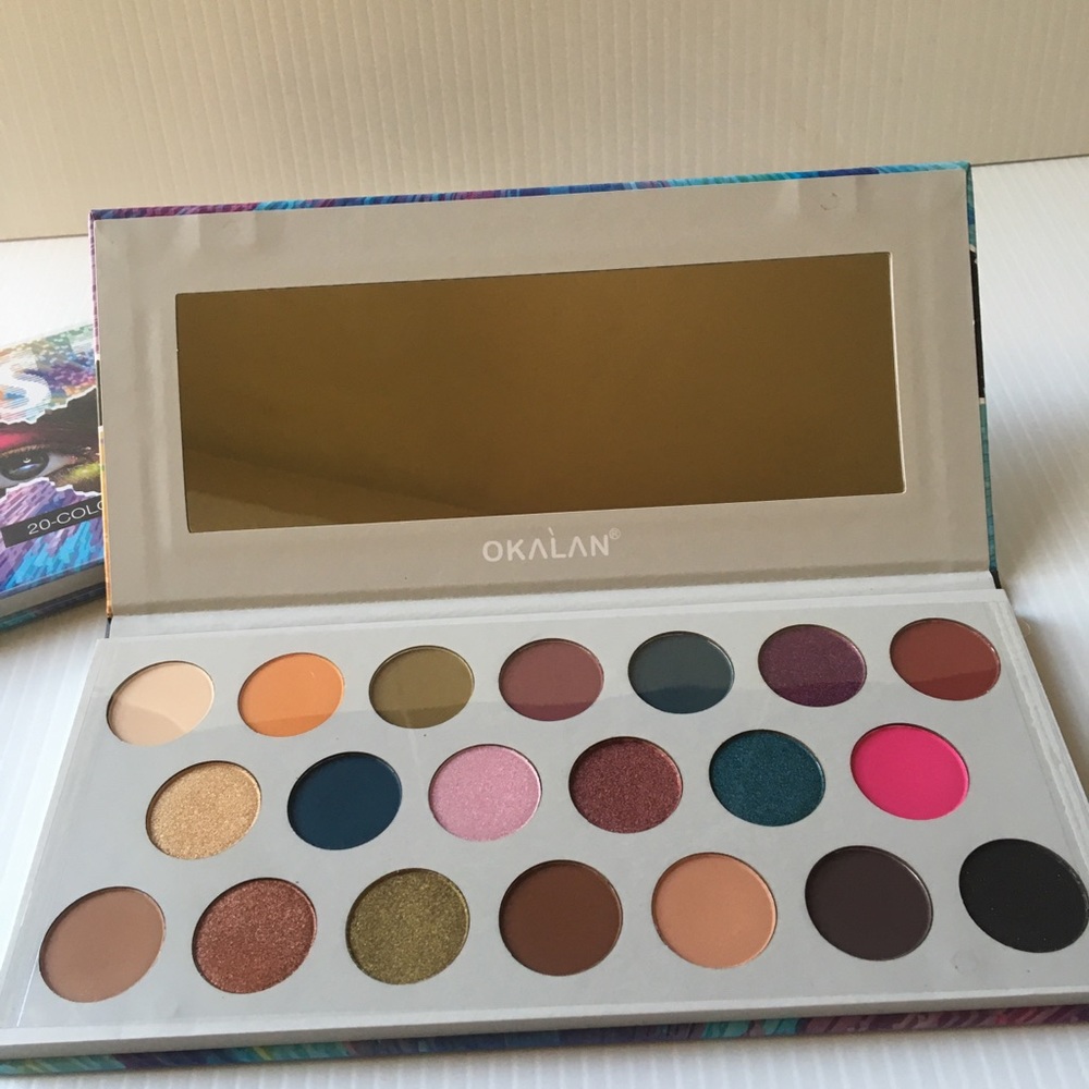 💐MYSTICAL eyeshadow palette 20 shades💐